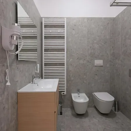 Casa Sforza Ripamonti בית הארחה 3*